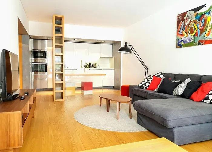 Marques De Pombal Terrace By Lisbon Village Apartments